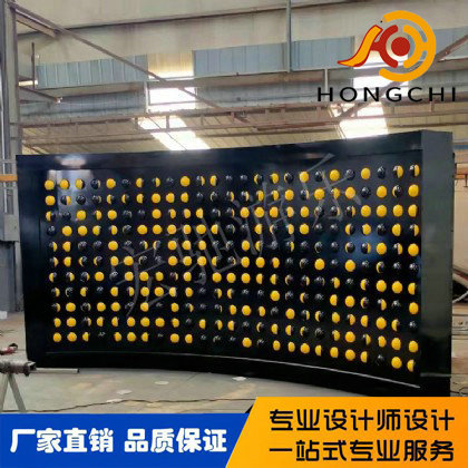 網紅翻翻牆（qiáng）